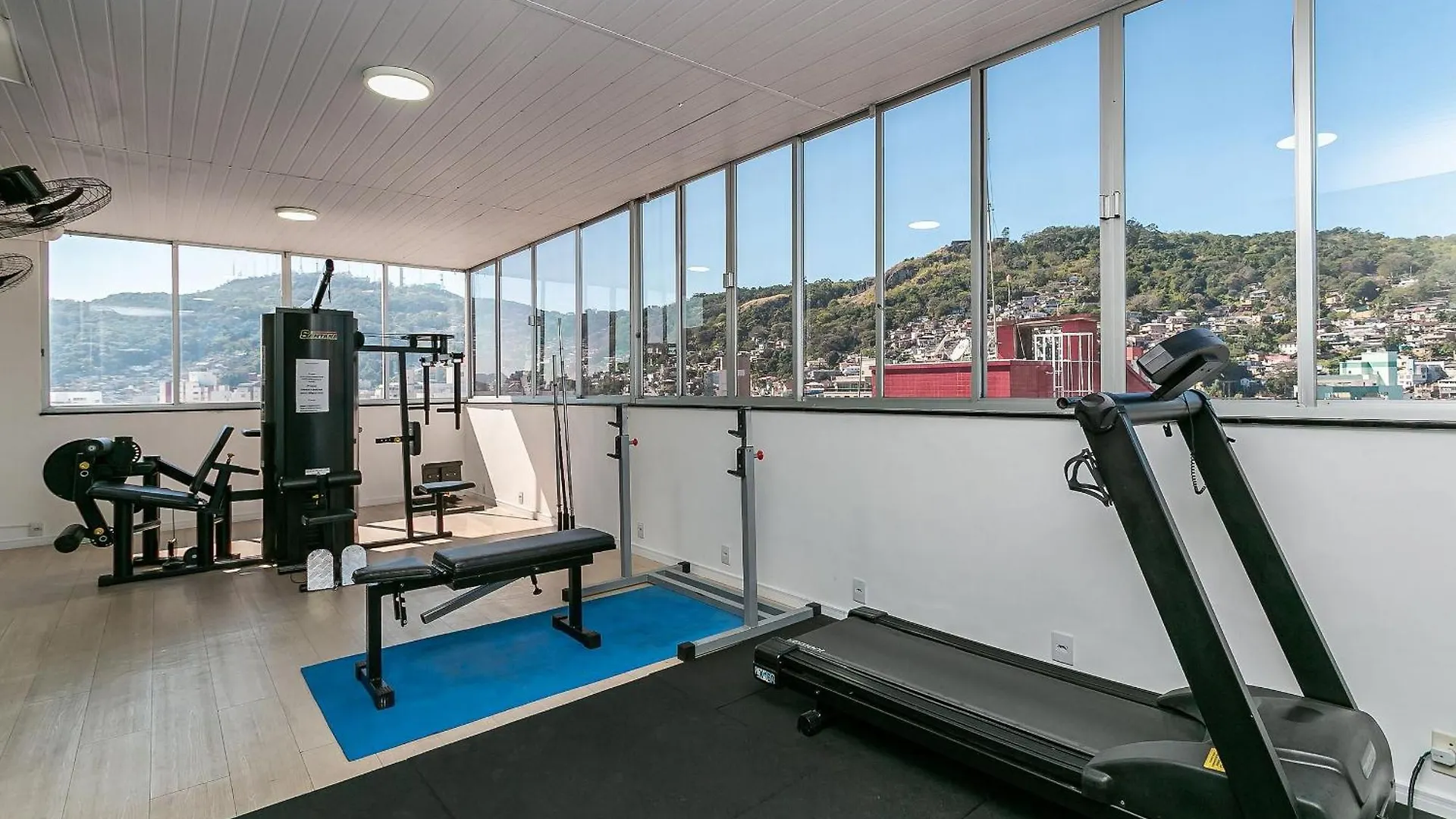 Wi-Fi 600Mb | Piscina No Rooftop #Ca75 Florianópolis 巴西